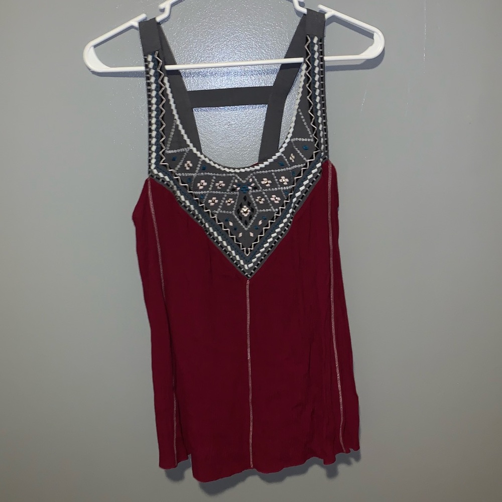 Super cute magenta tank top with tribal "V" neck